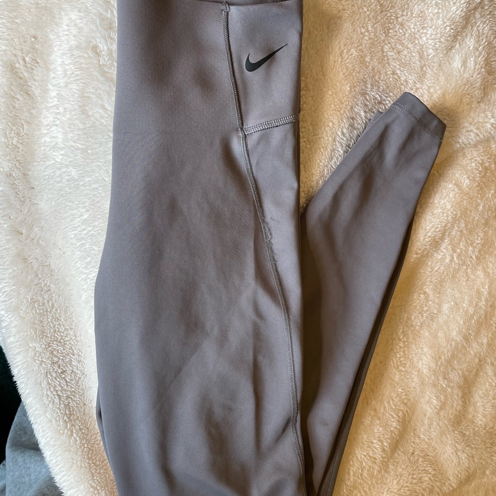 Nike leggings